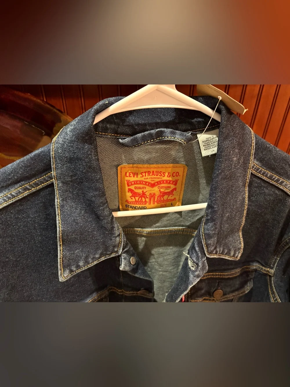 Levi's Trucker me’s Jacket. Sharp Large dark blue. Standard Fit. New with tags